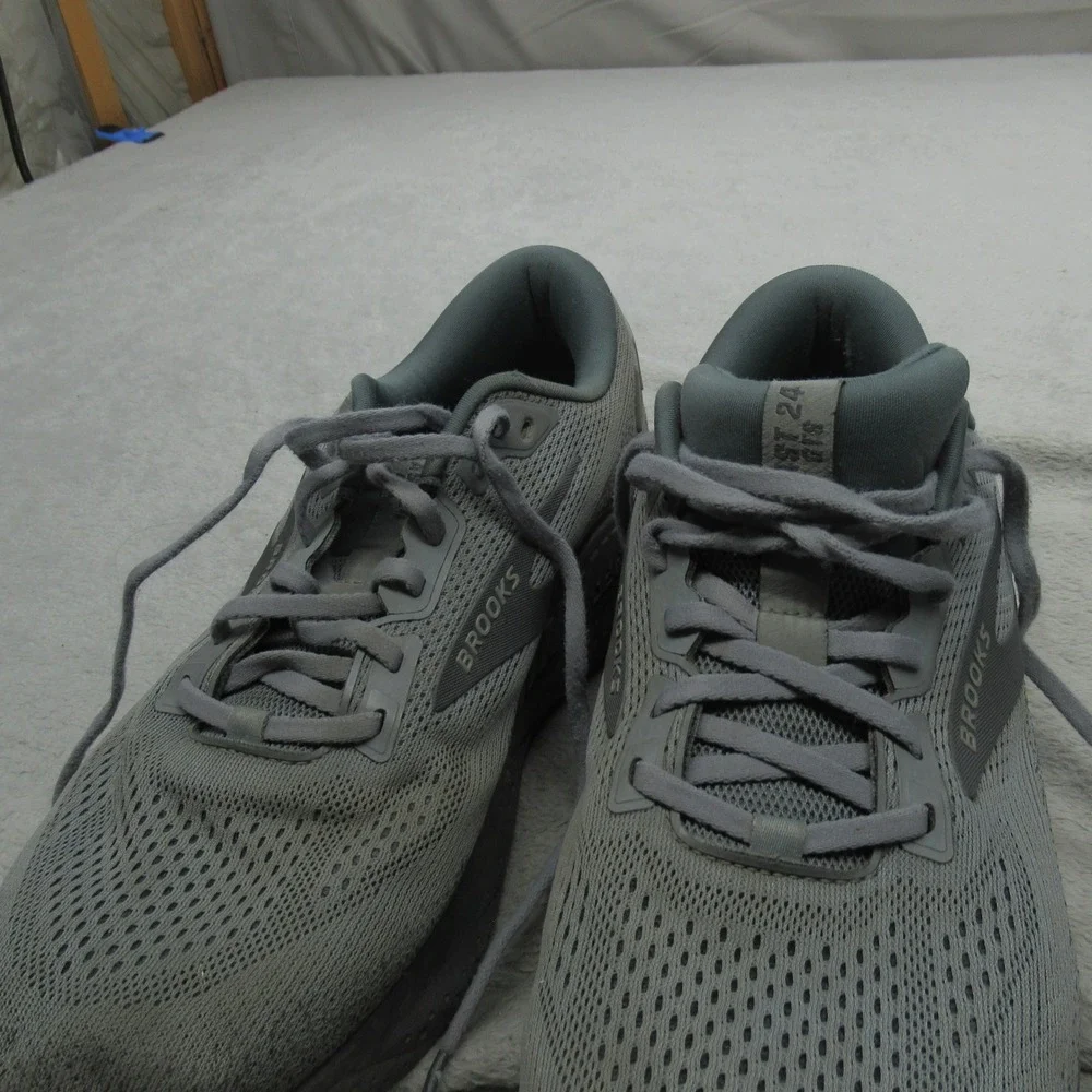 Brooks Mens 12D Running Shoes Grey Beast GTS 24 Chunky Cushioned Lightweight - Picture 11 of 16